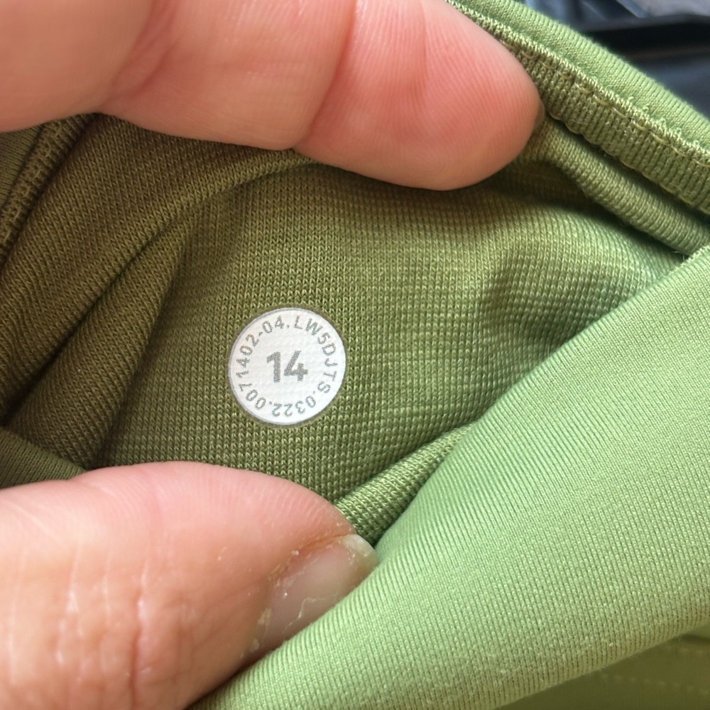 Lululemon InStill High-Rise Tight 25"
Green Foliage Size 14 - Picture 7 of 7